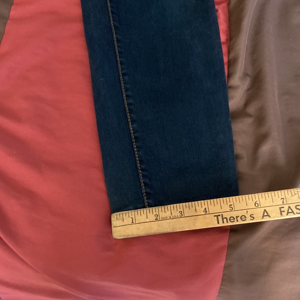 Prewashed jeans - Picture 5 of 6